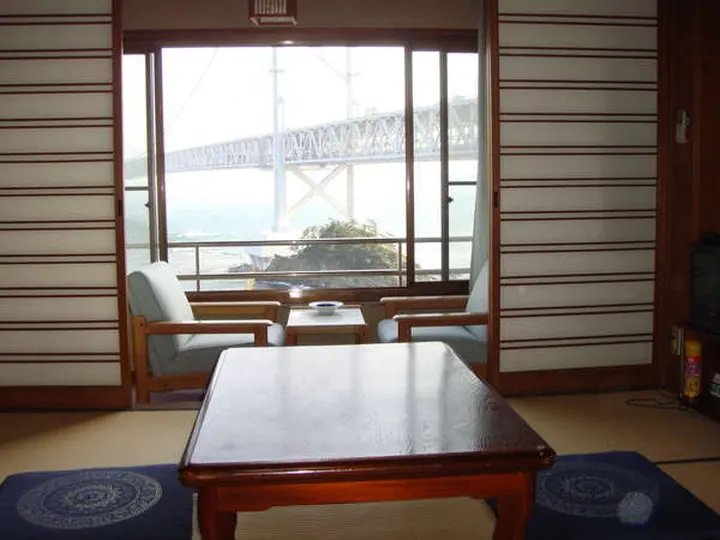 旅館公園水野(徳島県):海が見える和室